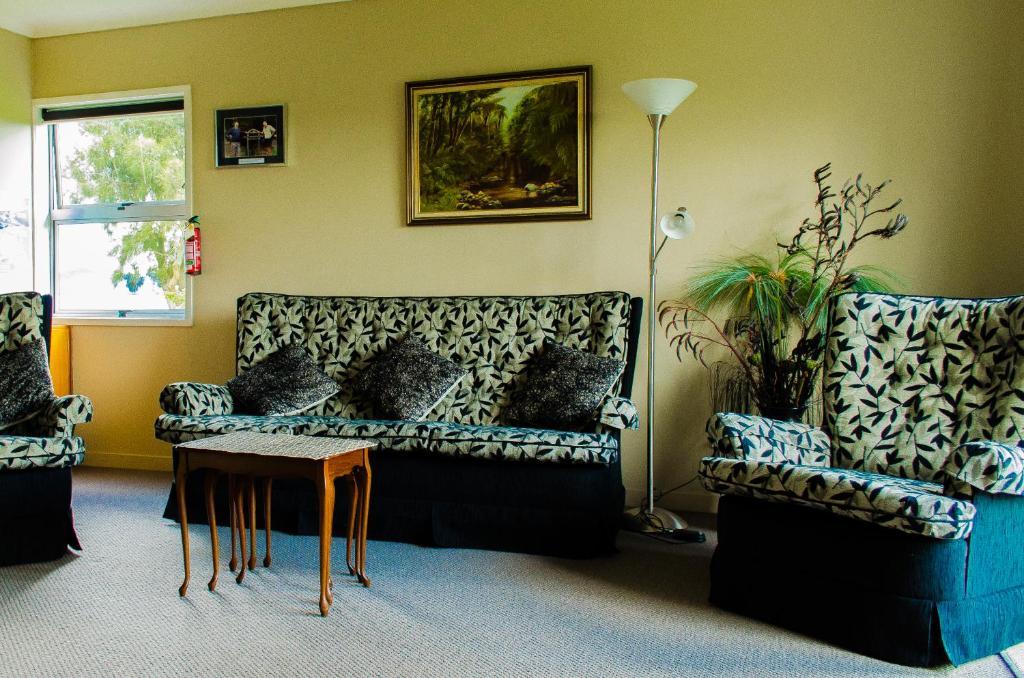 Hotel The Nunnery Te Aroha Esterno foto